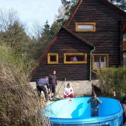 Fotogalerie - Instalace bazénů - Instalace nového plastového bazénu