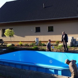 Fotogalerie - Instalace bazénů - Zapuštěný plastový bazén od Bazény-výroba