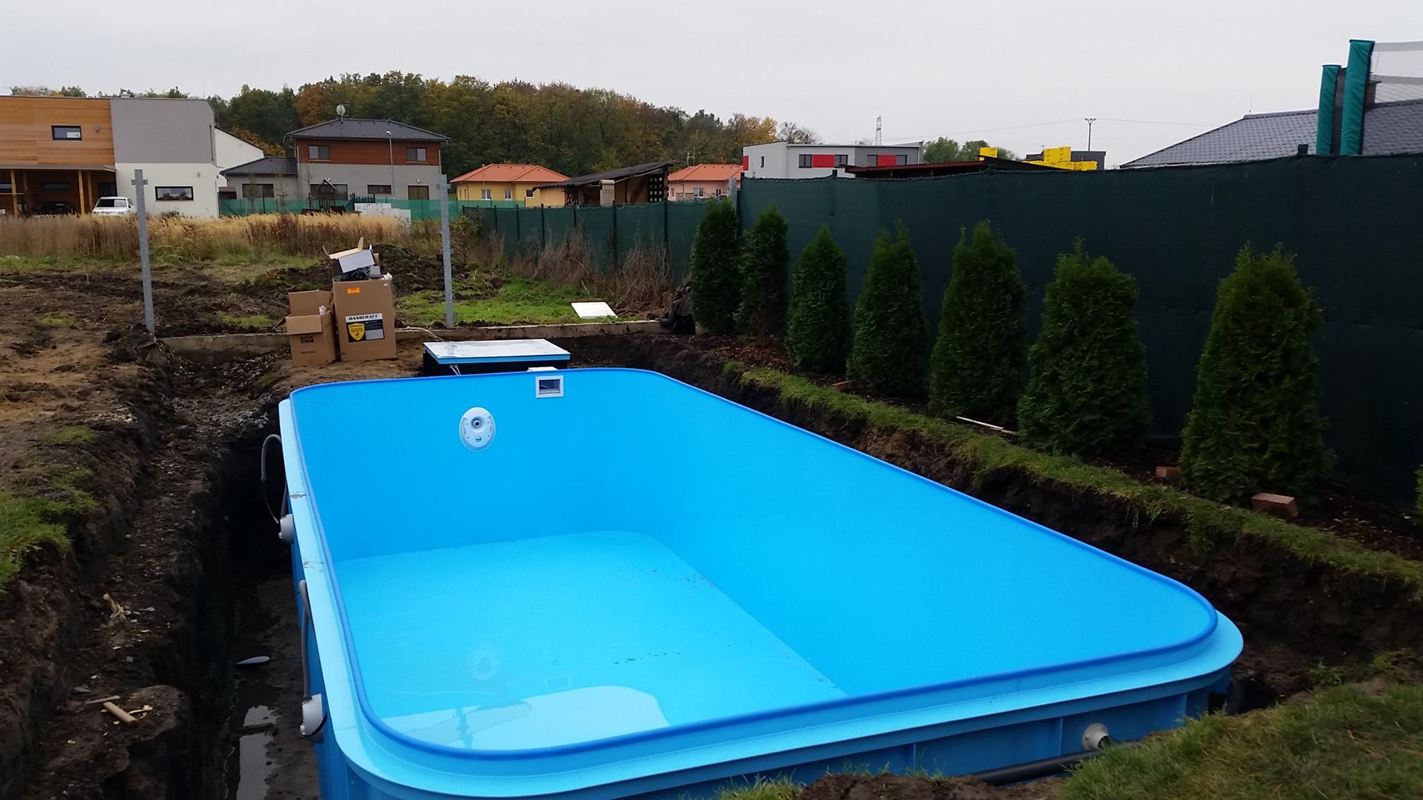 Obdélníkový plastový bazén - výroba plastových bazénů